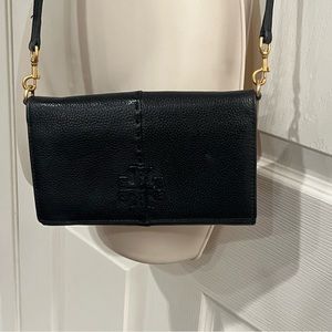 Please NO insulting offers! Tory Burch Wallet on a String!  Black.  Love Tory!